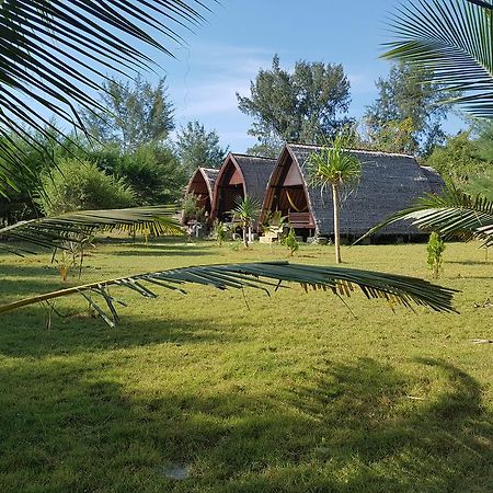 Sasak Island Bungalows Гили-Мено Экстерьер фото