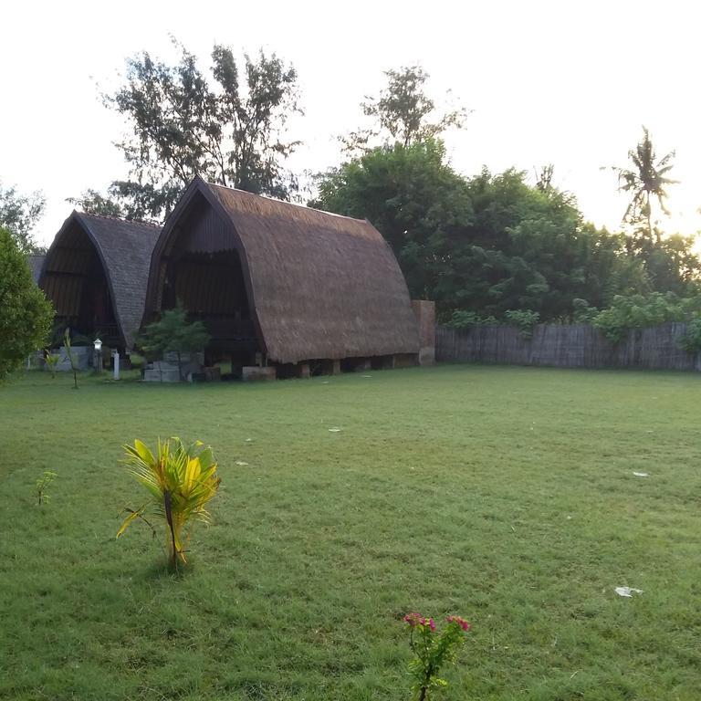 Sasak Island Bungalows Гили-Мено Номер фото
