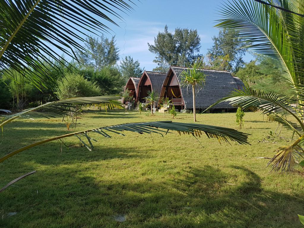 Sasak Island Bungalows Гили-Мено Экстерьер фото
